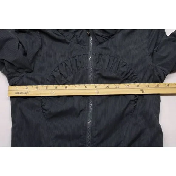 Lululemon Women's Off To Class Full Zip Jacket Grey Striped Sz 6 - Picture 6 of 8